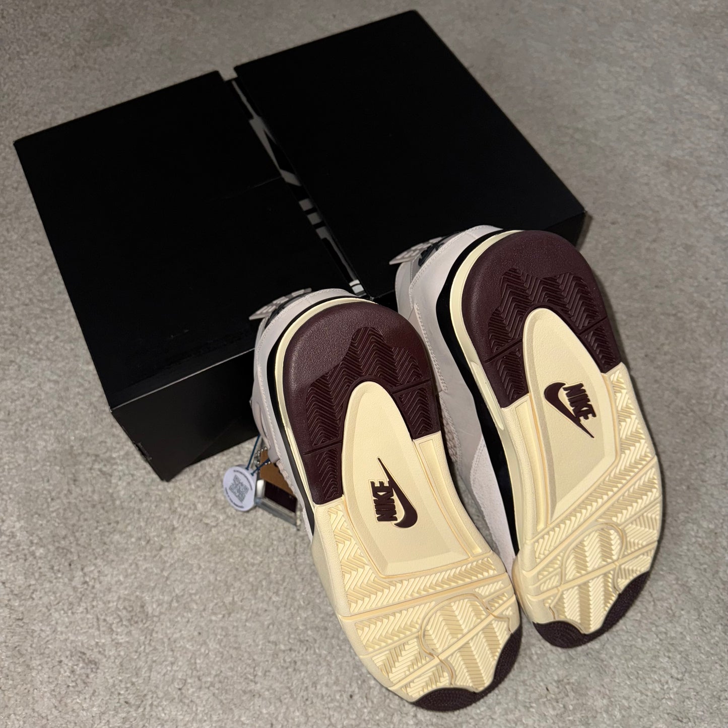 Jordan 4 Retro OG A Ma Maniere WYWS