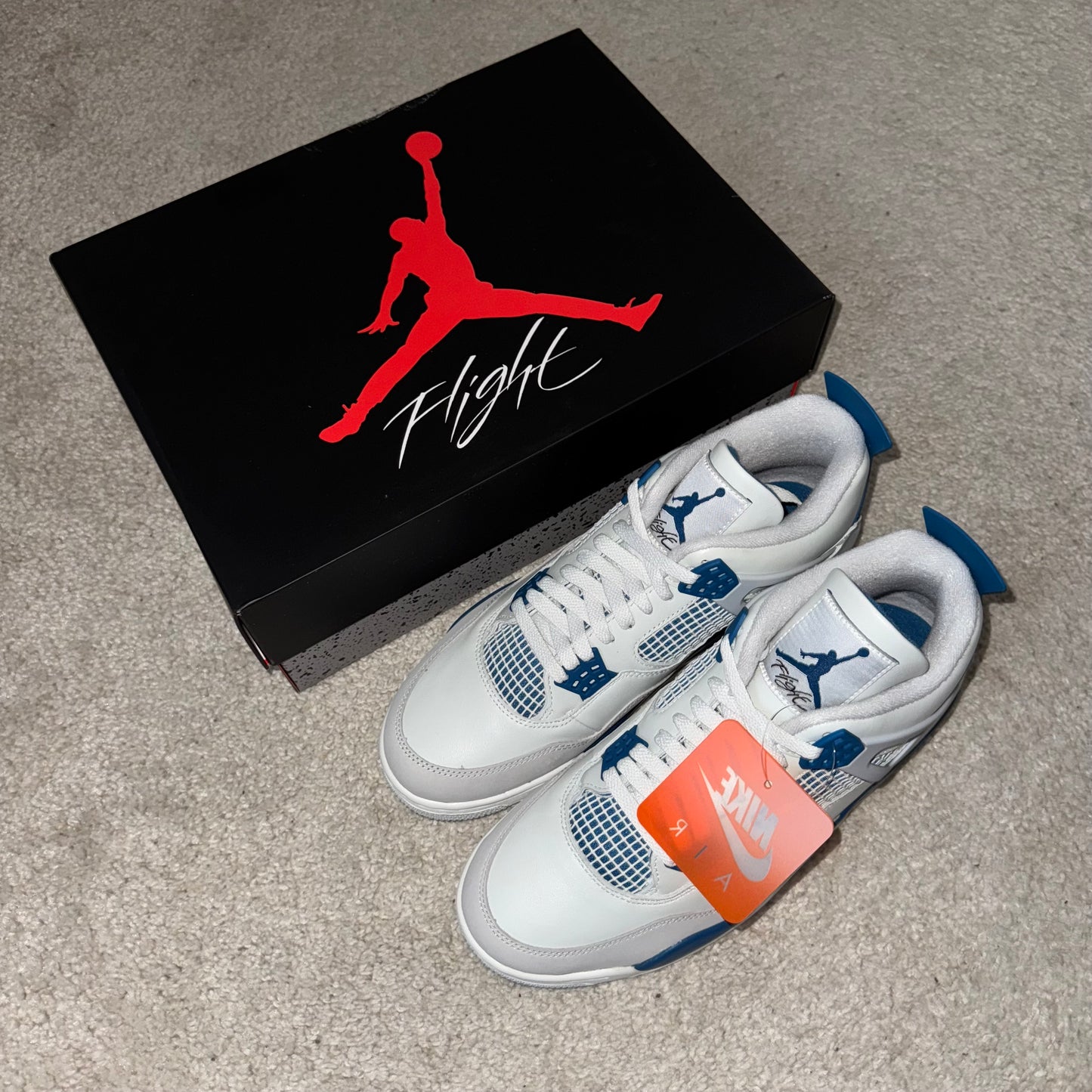 Jordan 4 Retro Militairy Blue 2024