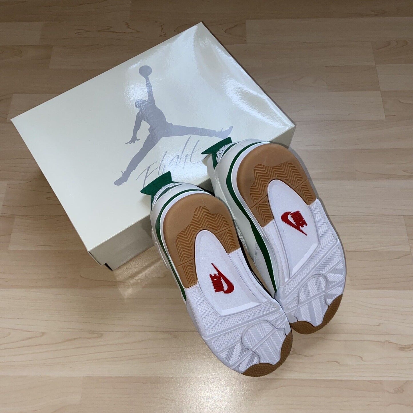 Jordan 4 Retro SB Pine Green